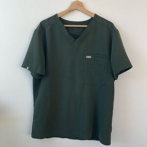 Figs 3 Pocket Scrub Top in Moss